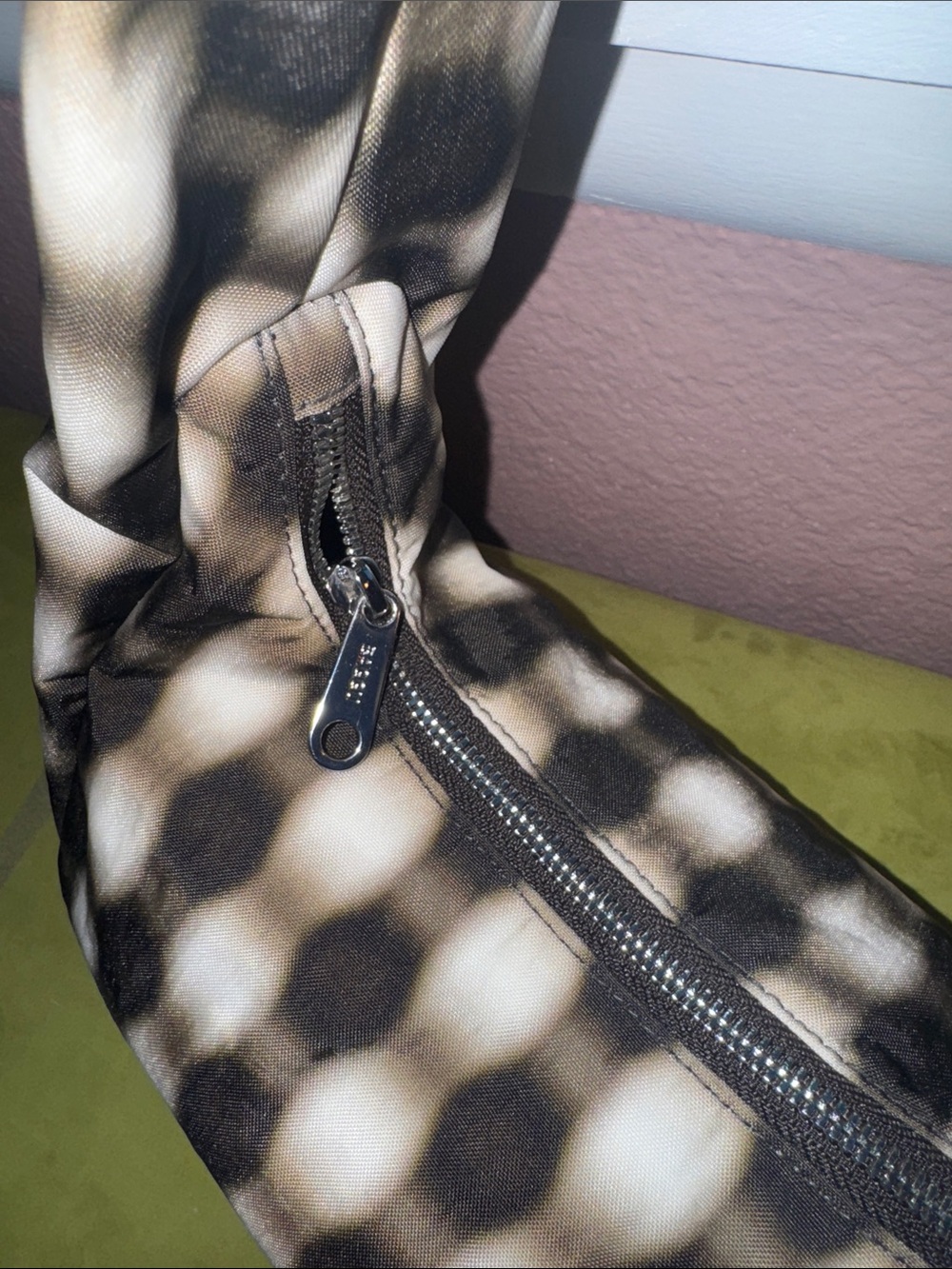 BAGGU Small Nylon Meringue Bag - Blurred Gingham - Picture 6 of 8